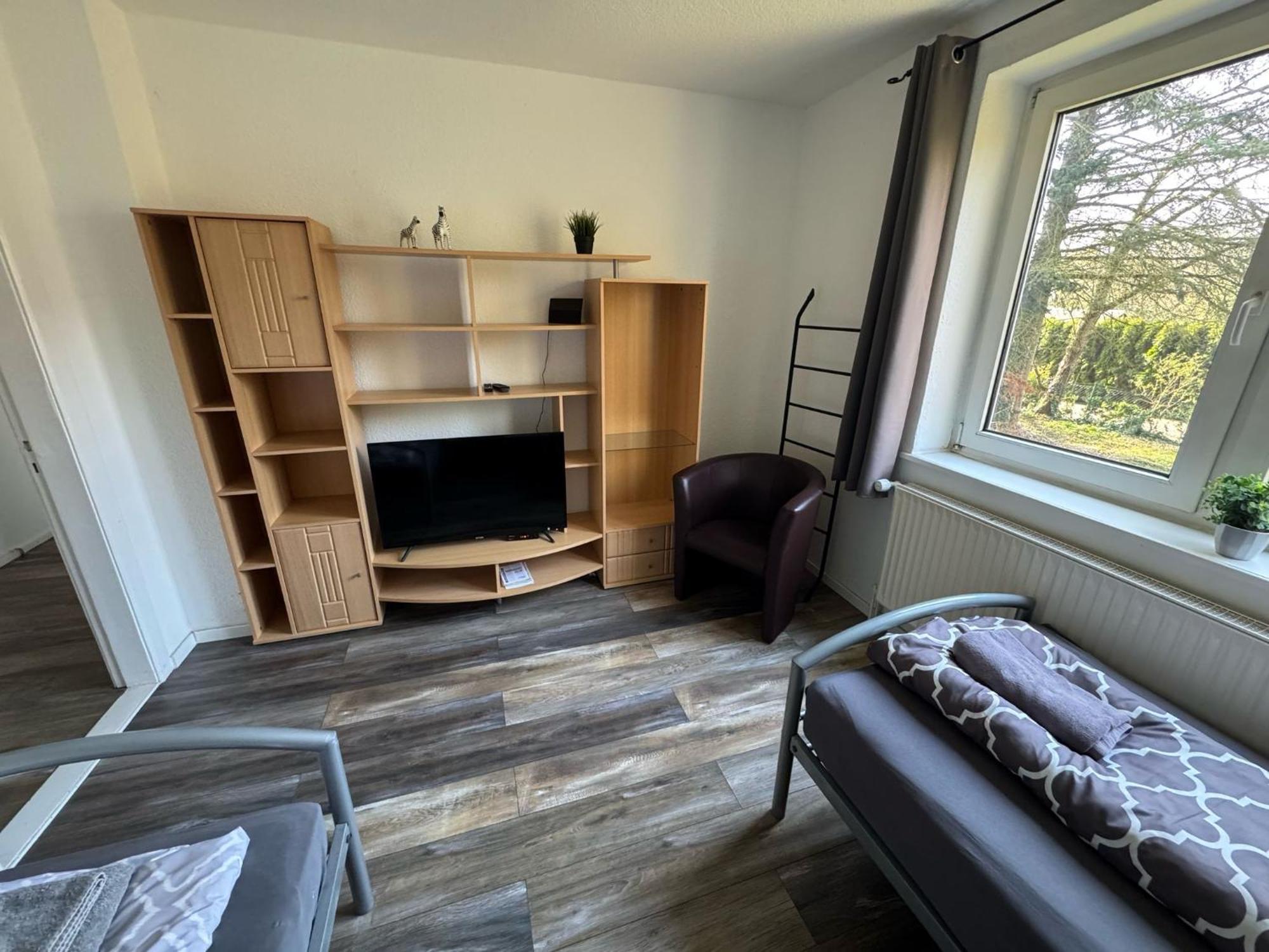 Ruhige 3-zimmerwohnung Im Norden Bremens Fuer Monteure Und Geschaeftsreisende Pm 33 Eg *